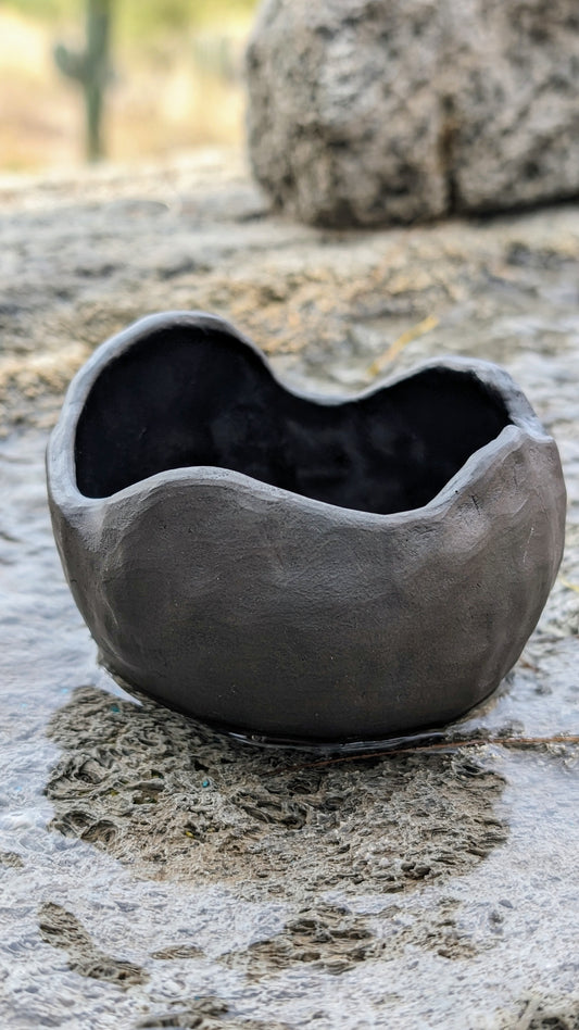 Treasure Bowl Black Clay