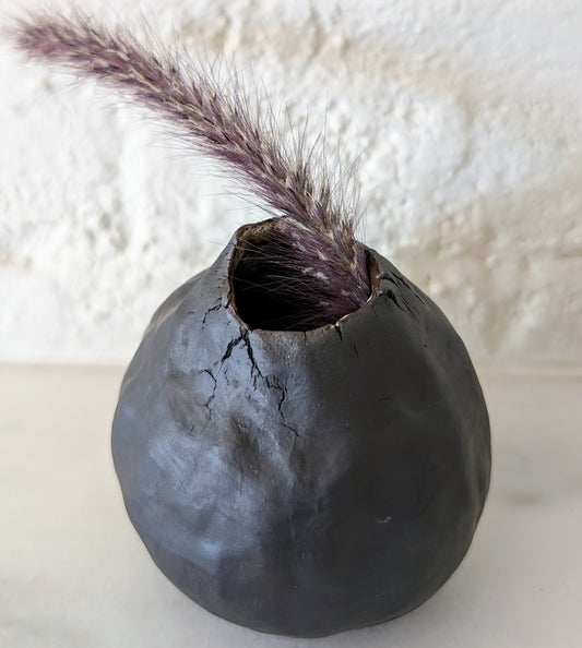 Black Clay Volcano Pot